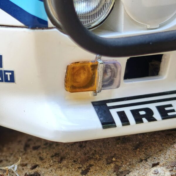 Lancia 037 Indicator lights front